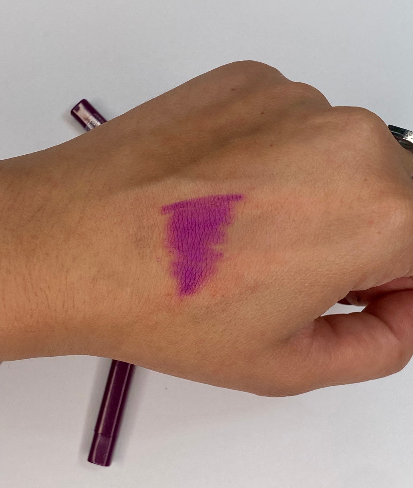 Lápiz de ojos bugambilia