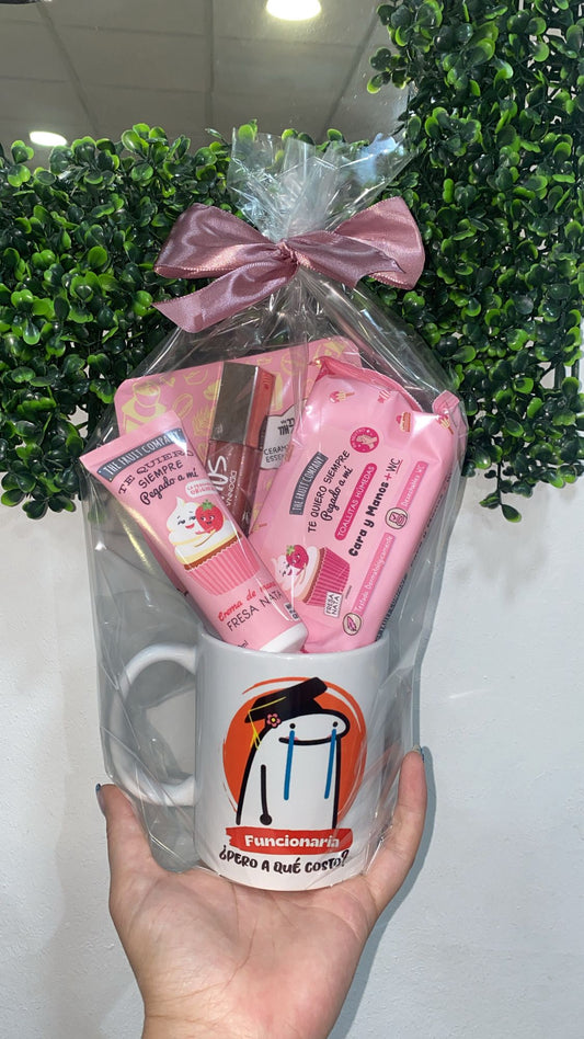 ✨ Set de regalo taza + productos de belleza