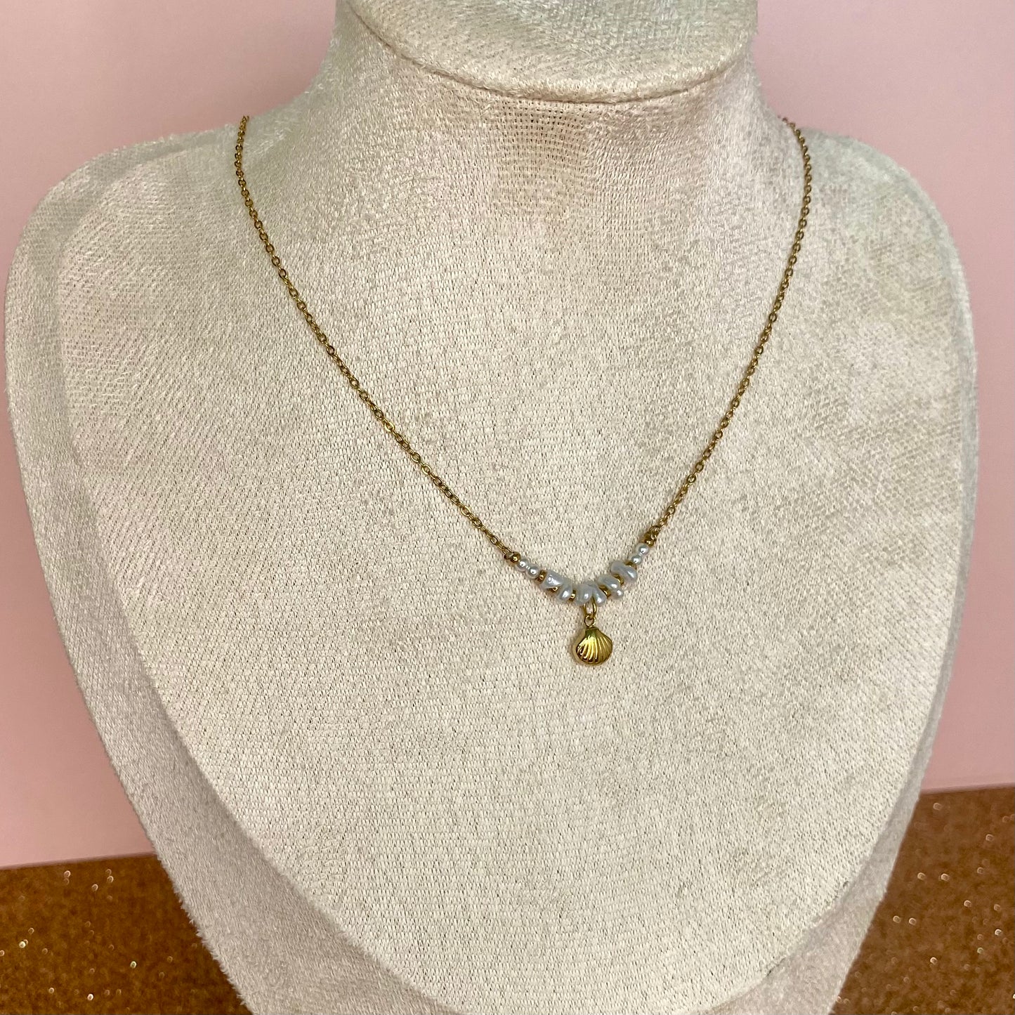 Colgante Concha y perlas