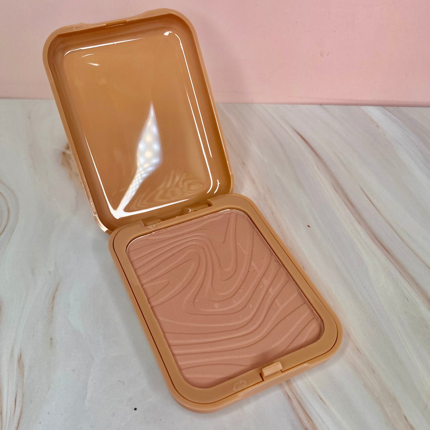 Butter Bronzer – Polvo Bronceador Tono 93 (7 g)